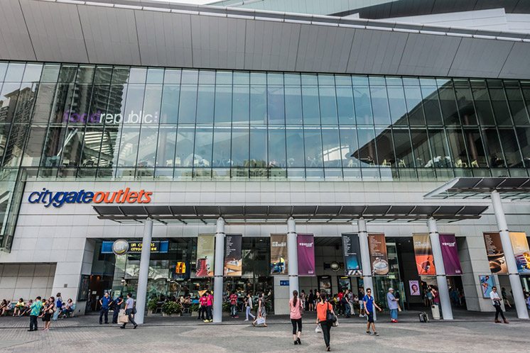 people CityGate Outlet shopping mall Tung Chung Wan Lantau islan