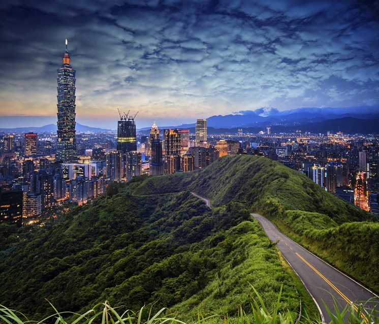 imageng of skyline of Xinyi District in downtown Taipei, Taiwan